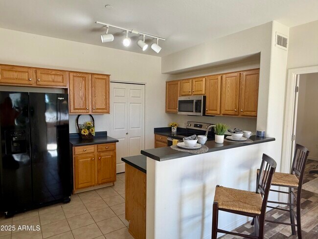 Building Photo - 3330 S Gilbert Rd