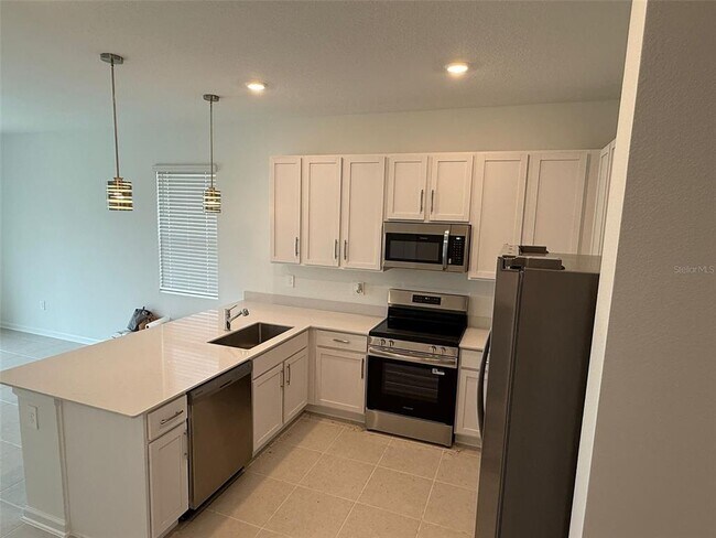 Building Photo - 2691 Skyline Lp