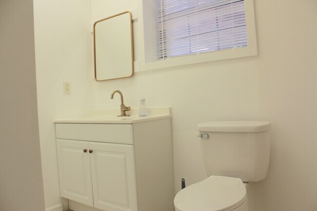 Building Photo - 28 Brown Hollow Ln