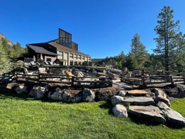 Building Photo - 314 Tamarron Dr
