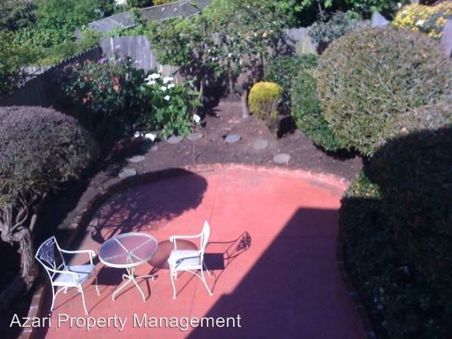 Building Photo - 421 45th Ave