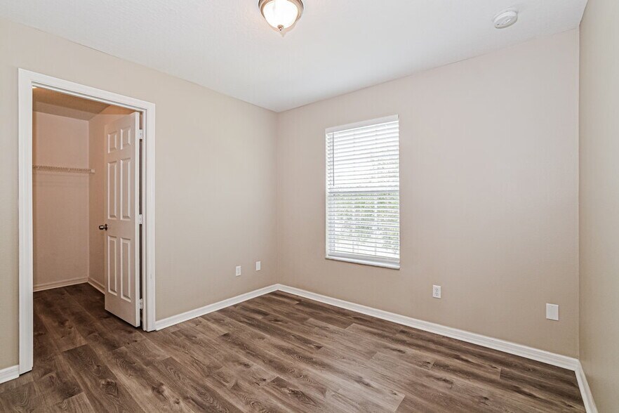 Building Photo - 2840 Sweetspire Cir
