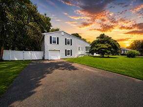 Building Photo - Renovated 3BR Split-Level on a Spacious Corner Lot with Garage in Toms River