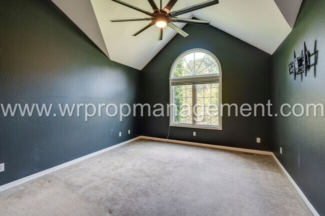 Building Photo - 4 Bed 3 Bath Home in Lambertville