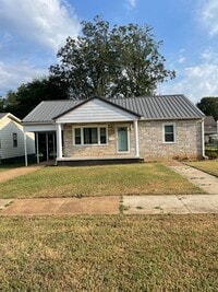Building Photo - House for rent