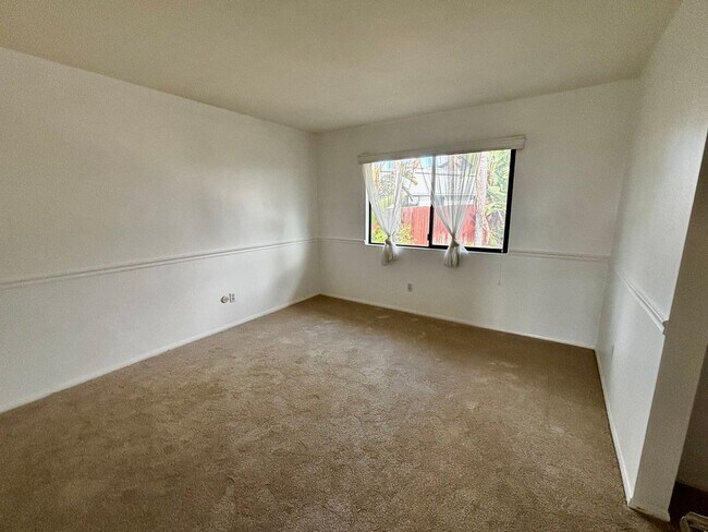 Building Photo - Beautiful La Jolla Alta Home! 50% off Firs...