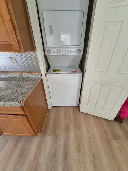 Washer dryer - 29 Franklin St