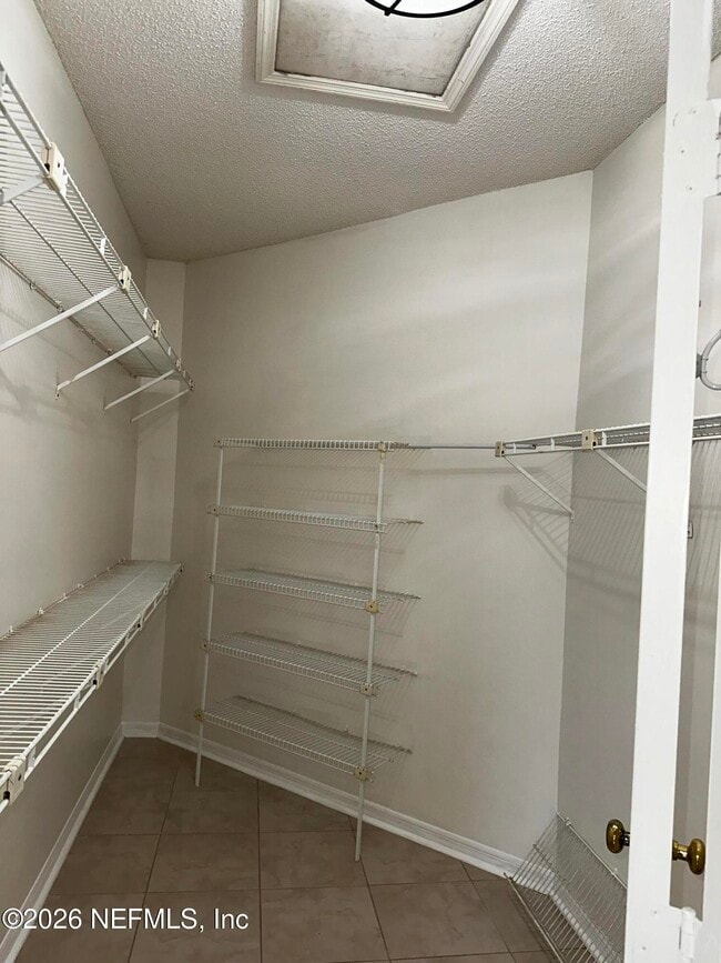 Building Photo - 6160 Chambore Ct
