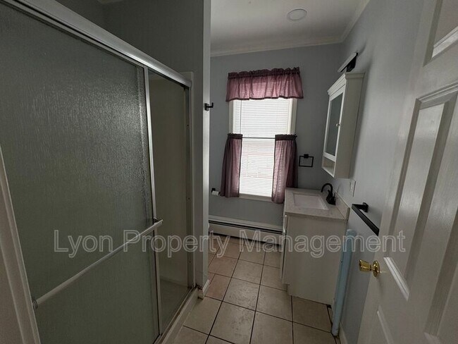 Building Photo - 1134 Social St