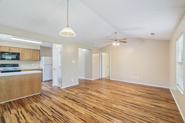 Building Photo - 1034 Brittany Deanne Ln