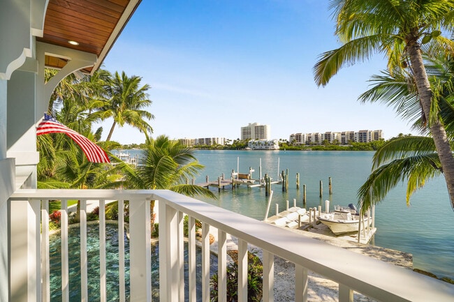 Building Photo - 19471 Harbor Rd S