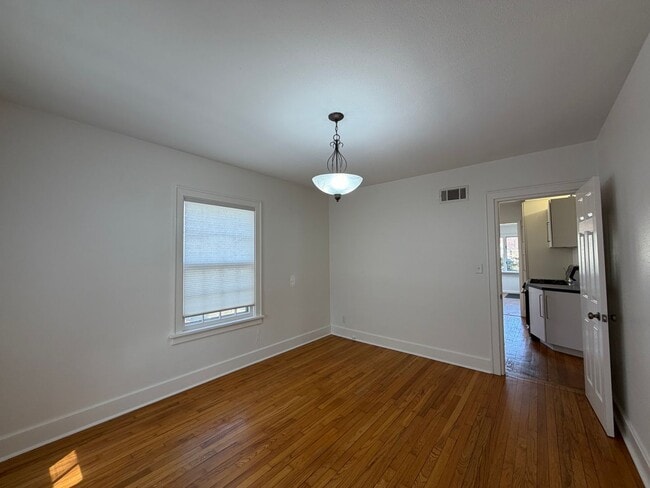 Building Photo - $1,950 | 3 Bedroom, 2 Bathroom House | NO Pets | Available for Immediate Move In!