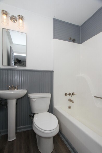 Bathroom - 810 Shull St