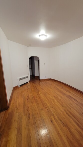 Building Photo - 7411 Park Ave