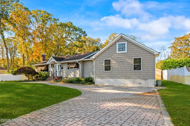 Building Photo - 72 Whalepond Rd