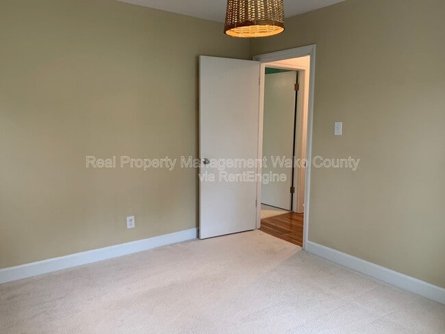 Building Photo - 3605 Cranston Rd