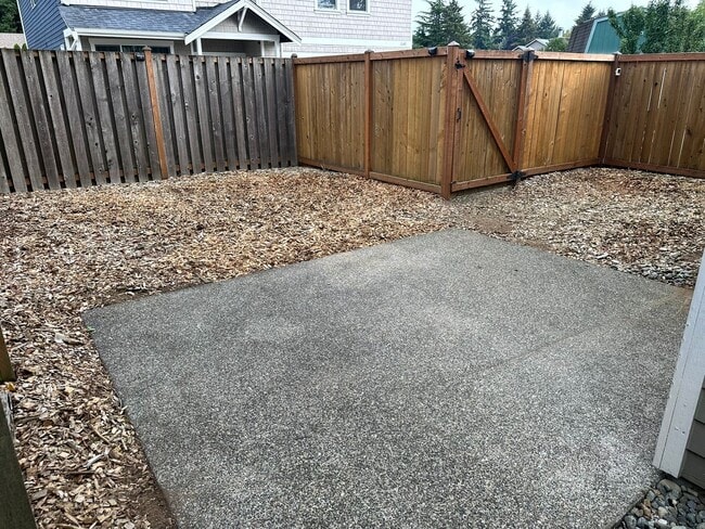 Building Photo - 5bd/2.5ba Renton House