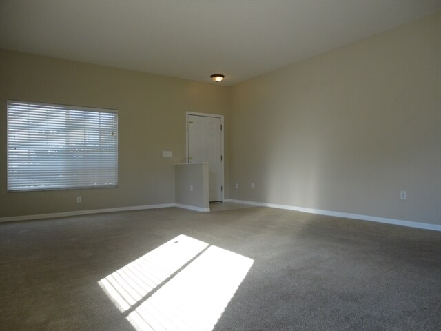 Building Photo - 25702 Aldus Dr