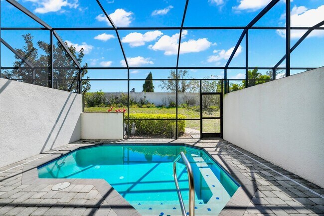 Building Photo - 302 Captiva Dr