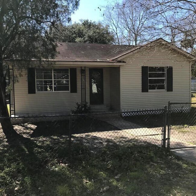 Building Photo - 133 Washington E Ave