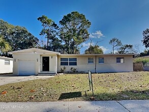 Building Photo - 3403 Rogero Rd