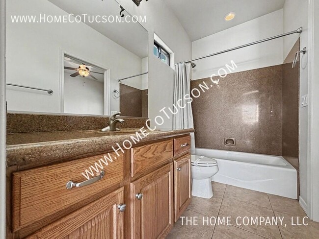 Building Photo - 5544 N Palo Verde Vista Pl