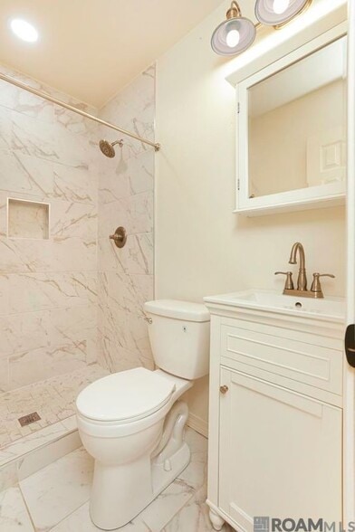 Building Photo - 911 Hatchell Ln