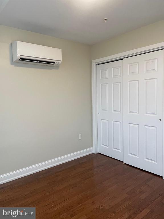 Building Photo - 306 Cooper St