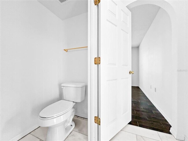 Building Photo - 1035 Ronlin St