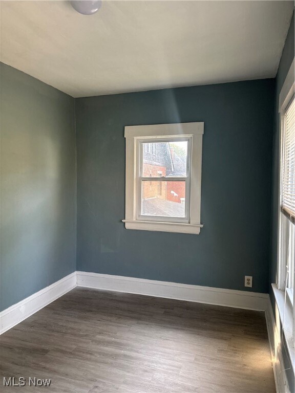 Building Photo - 1390 E 109th St