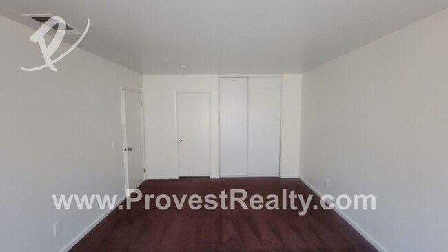 Building Photo - 2 Bedroom, 1 Bath Adelanto Home