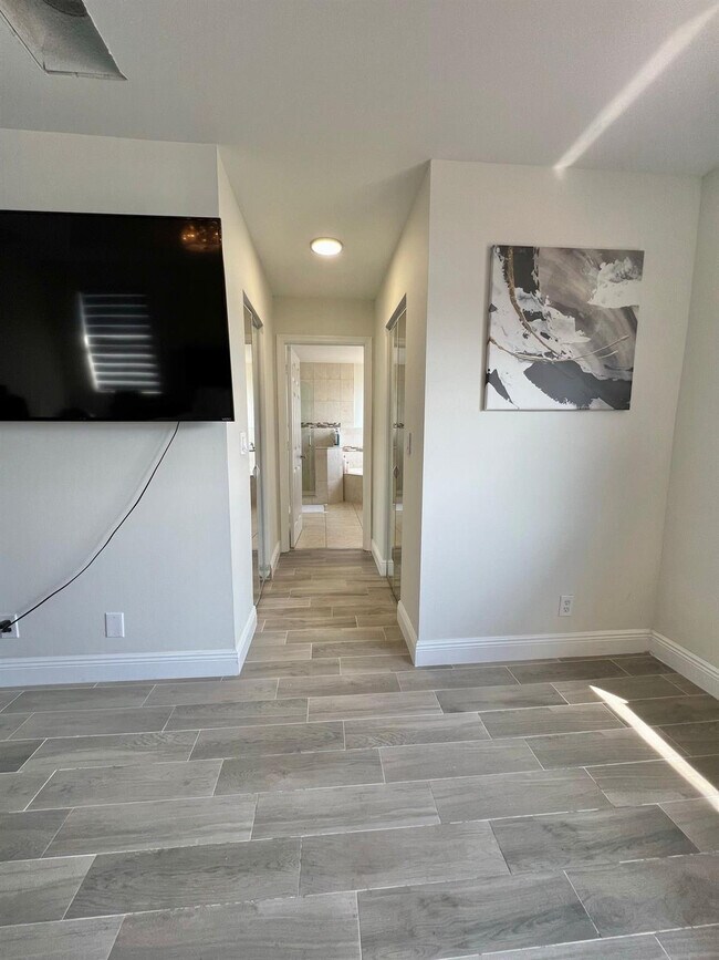 Building Photo - 3350 Turtle Cove