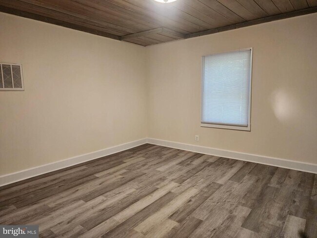 Building Photo - 38525 Chaptico Rd