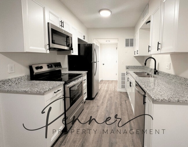 Building Photo - 18813 Lexington Rd