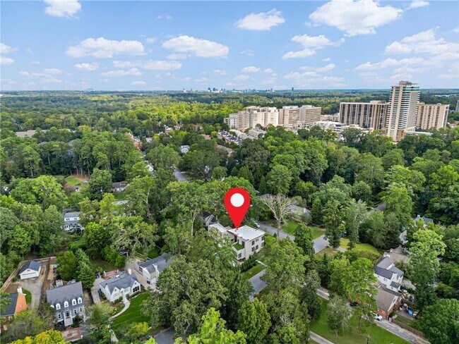 Building Photo - 3566 Cantrell Rd NE