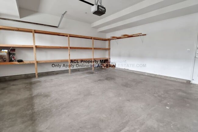 Building Photo - 1186 Cherrybrooke Commons