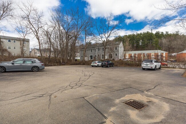 Building Photo - 709 Central Ave