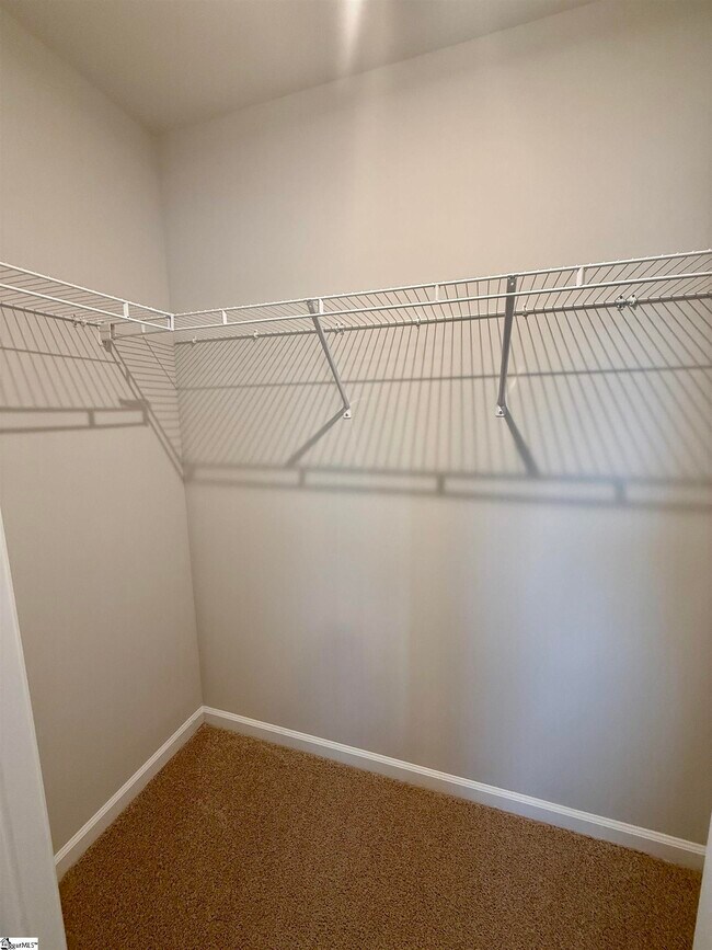 Building Photo - 141 Gervais Cir
