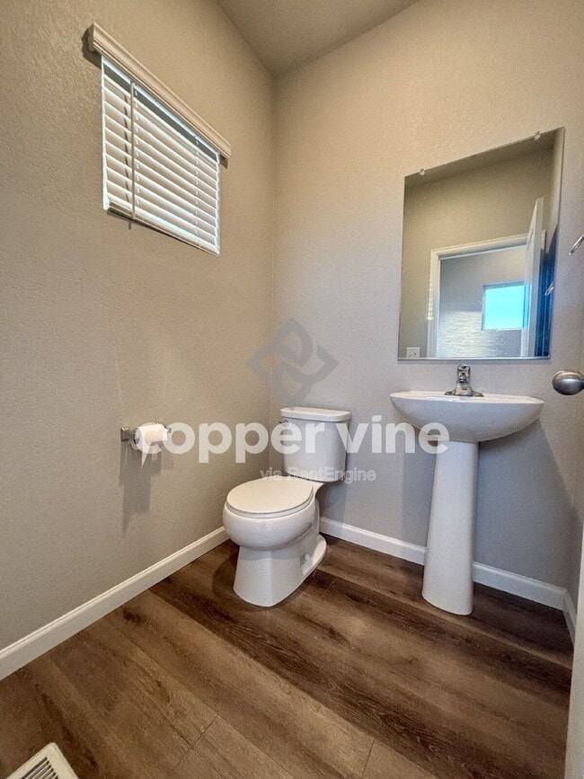 Building Photo - 7415 Dolores Ave