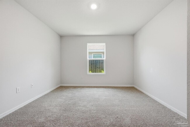 Building Photo - 5367 Peach Dr