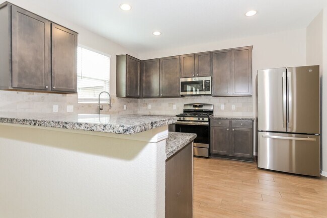 Building Photo - 16389 Olive Sparrow Dr