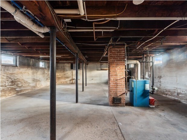 Building Photo - 735 Washington St