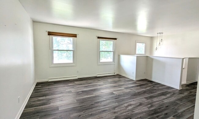 Building Photo - 936 Seminole Rd