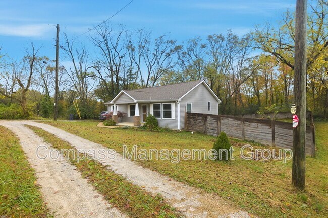 Building Photo - 3104 Husky Way