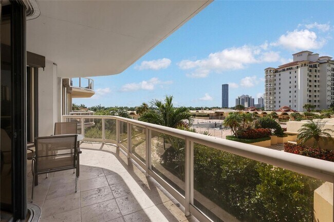 Building Photo - 20191 E Country Club Dr