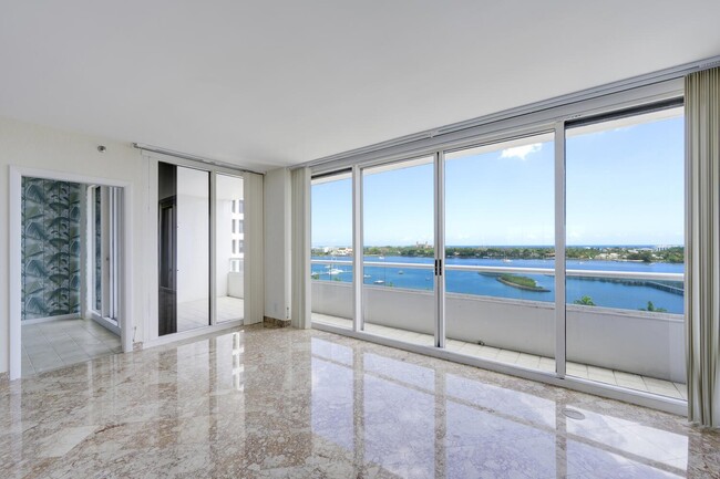 Building Photo - 525 S Flagler Dr