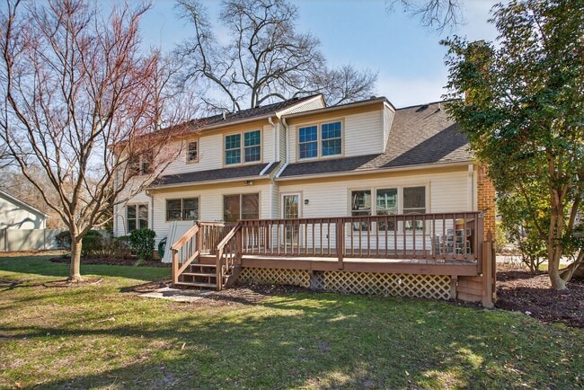 Building Photo - 5 Bed, 2.5 Bath Home in the Heart of Red Mill Farms