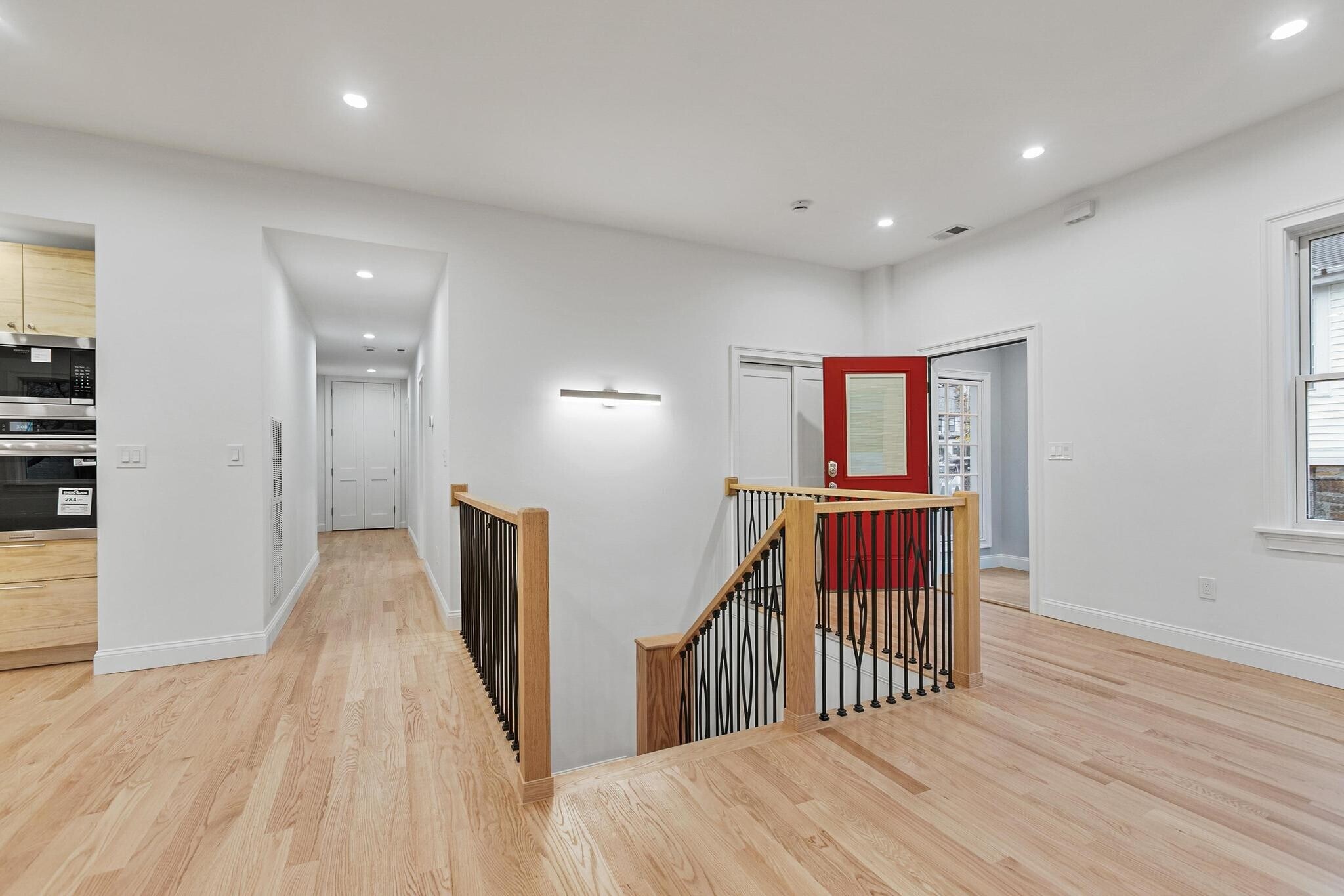 Building Photo - 14 Newell Rd