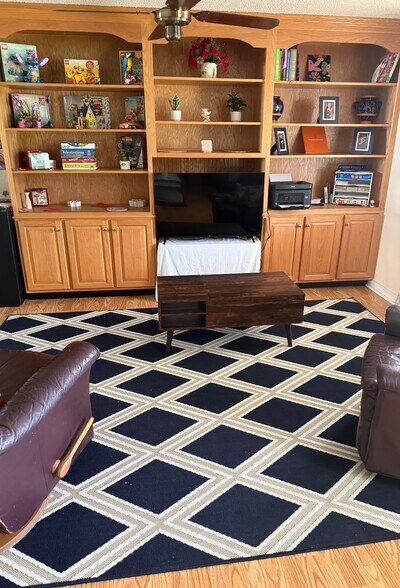 Building Photo - 861 Ogrady Dr