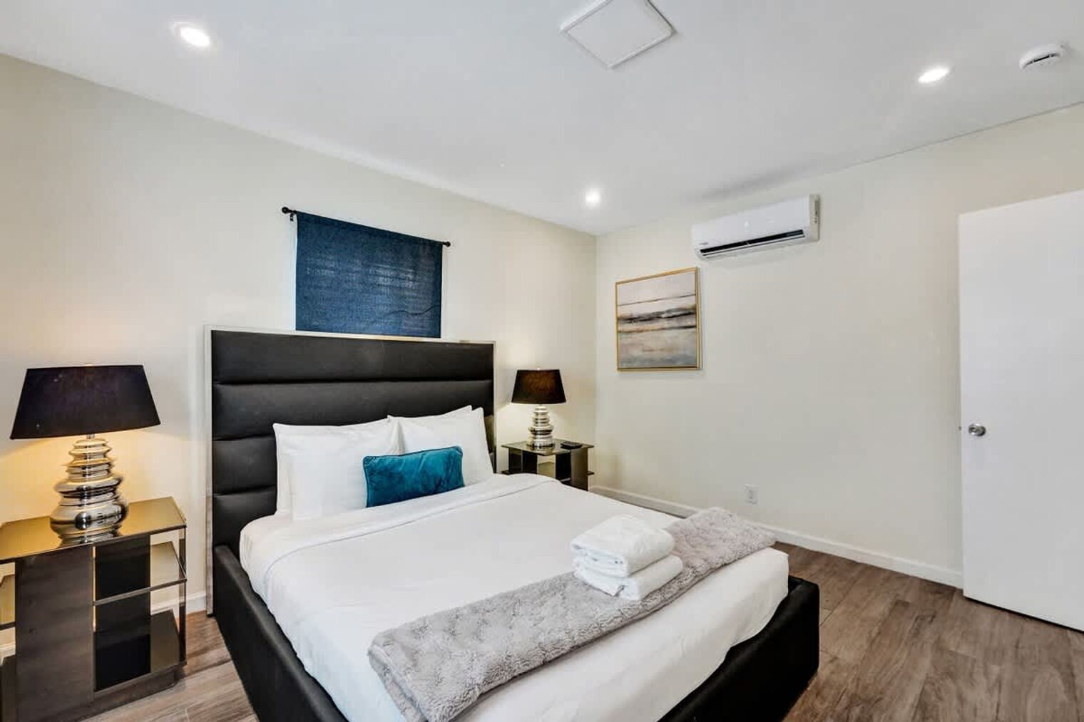 Building Photo - 3020 Seville St